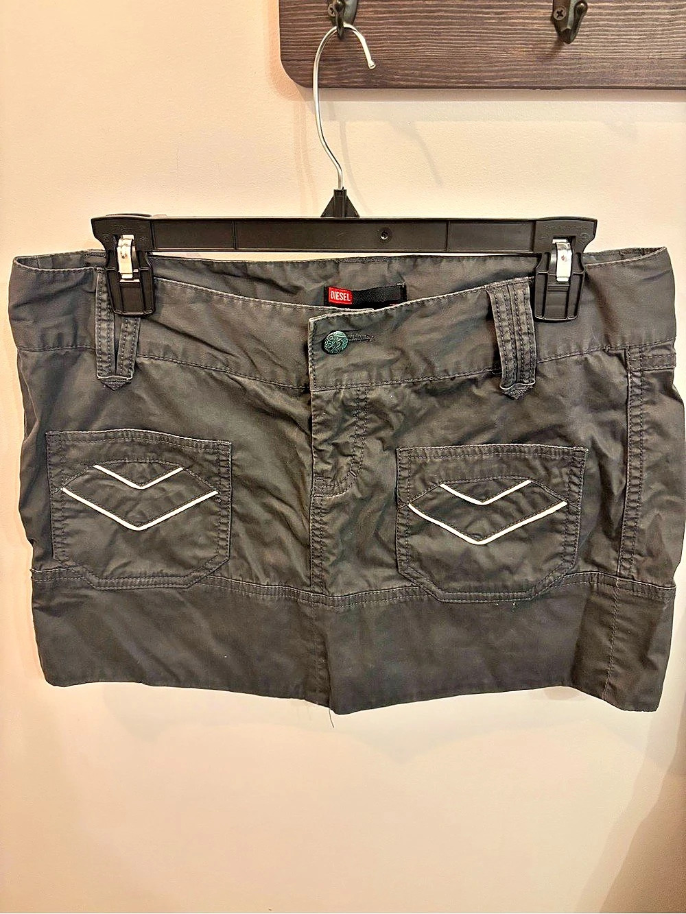 Vintage 2000s Diesel Y2K Low rise Mini Skirt – Charcoal Grey – Size 30